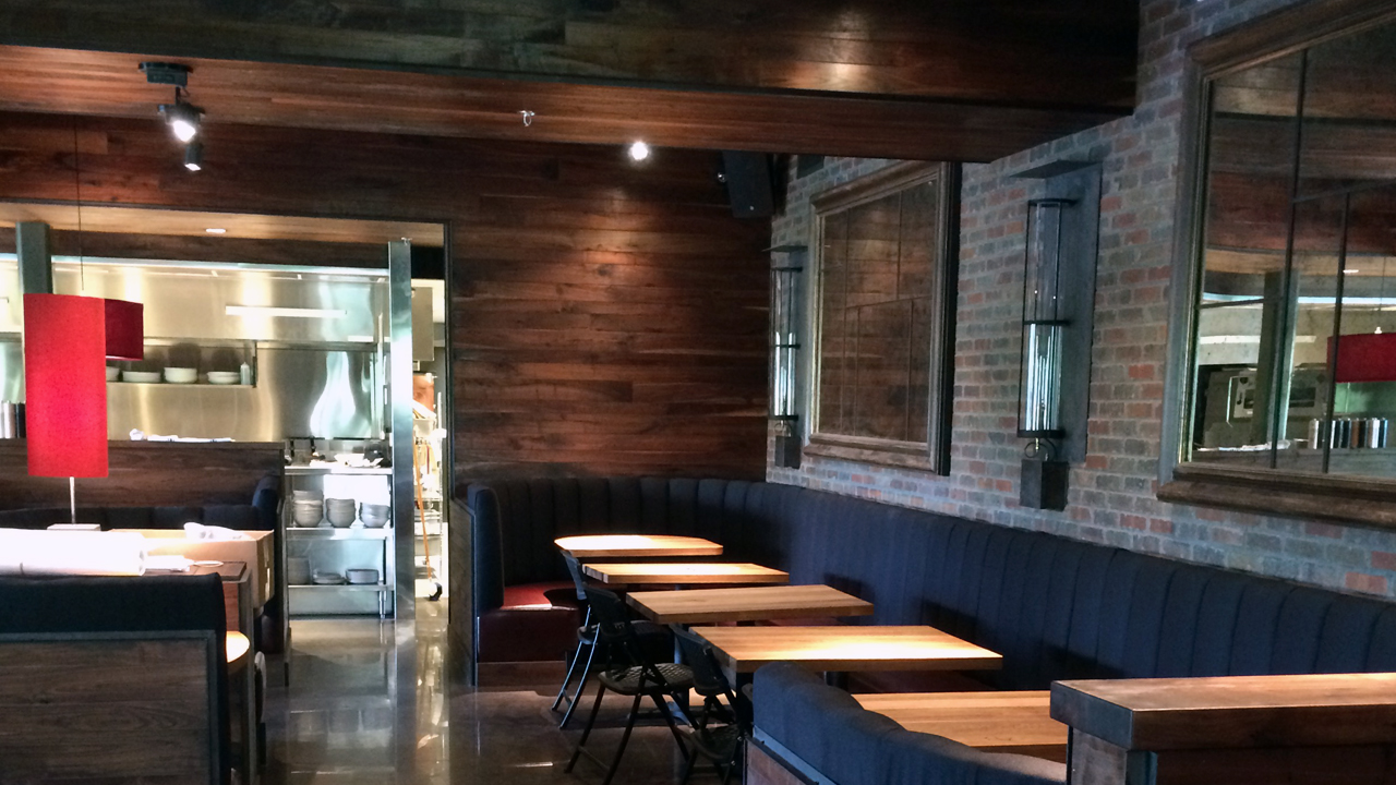 River Restaurant Tuscaloosa, Alabama Lucy Design Associates