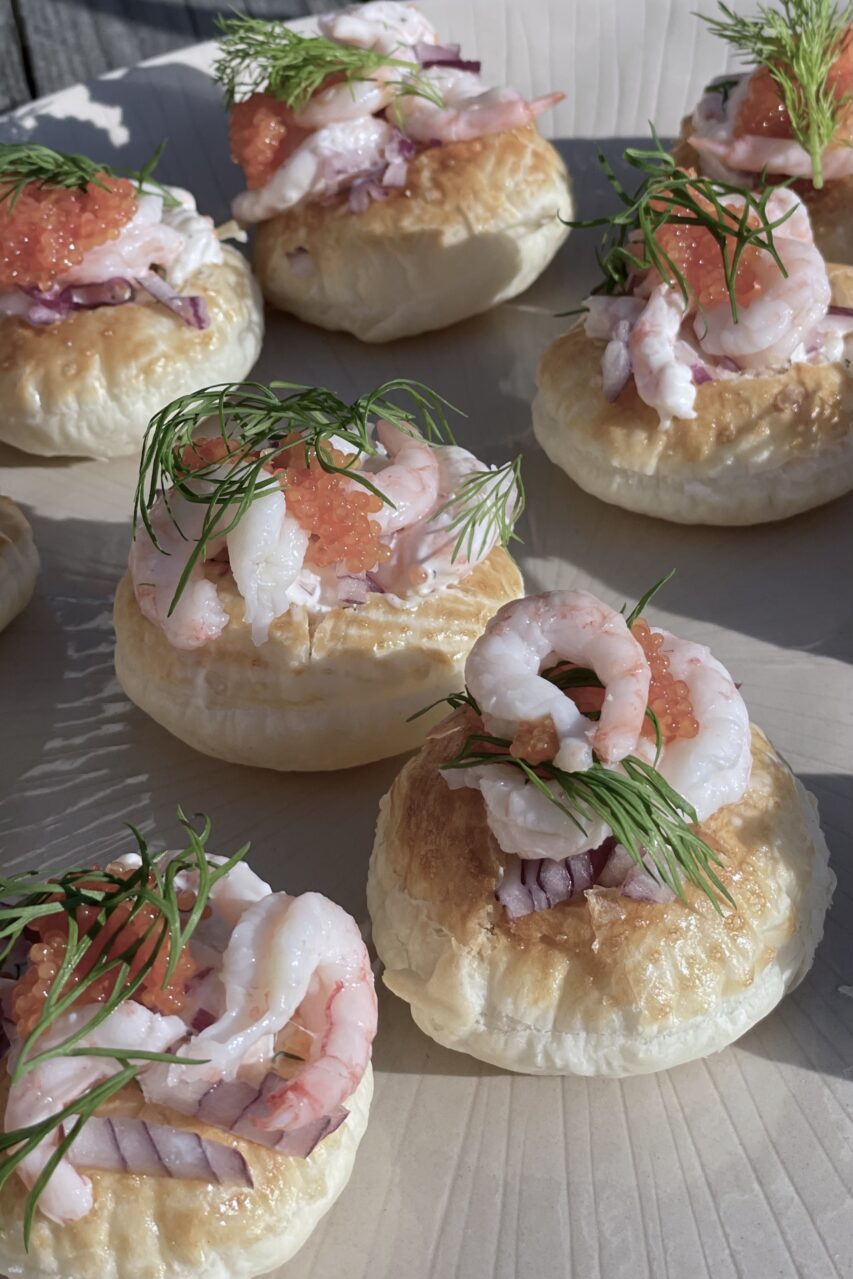 Recept På Aptitretare Med Skagenröra Och En God Sommarsallad... - Tina Me