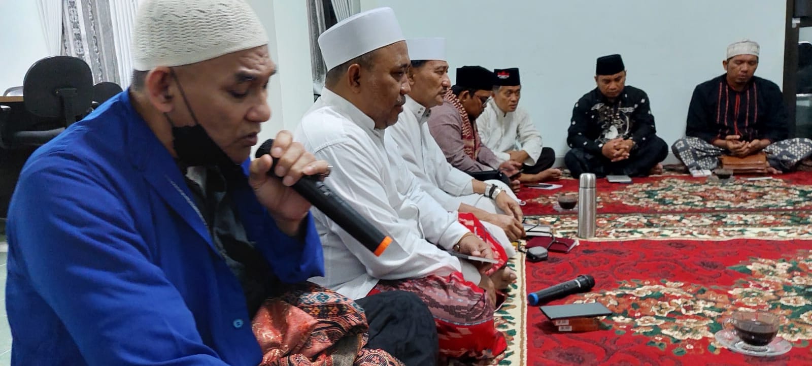 Ketua MUI Pimpin Doa Usir Jin dan Setan. Sekum Pandu Yasinan dan