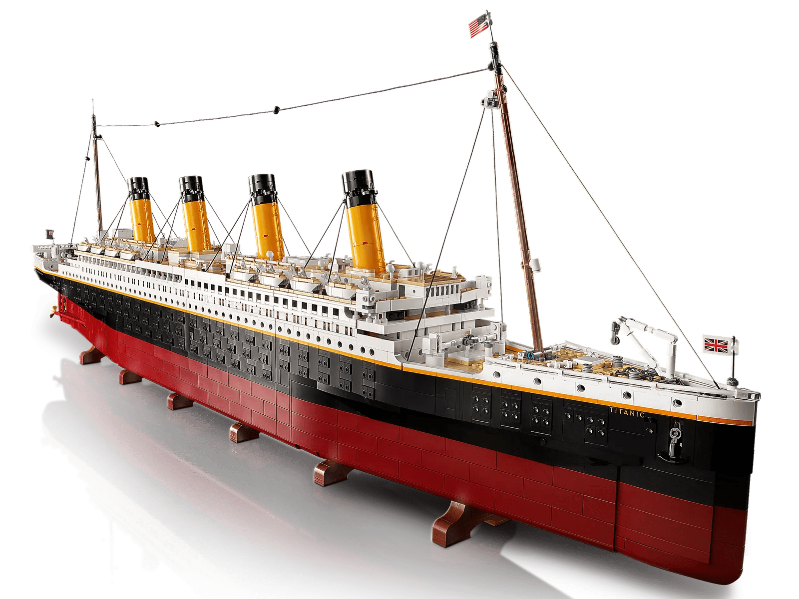 The Titanic Has Finally Been Restored Thanks to This LEGO Set Tinybeans