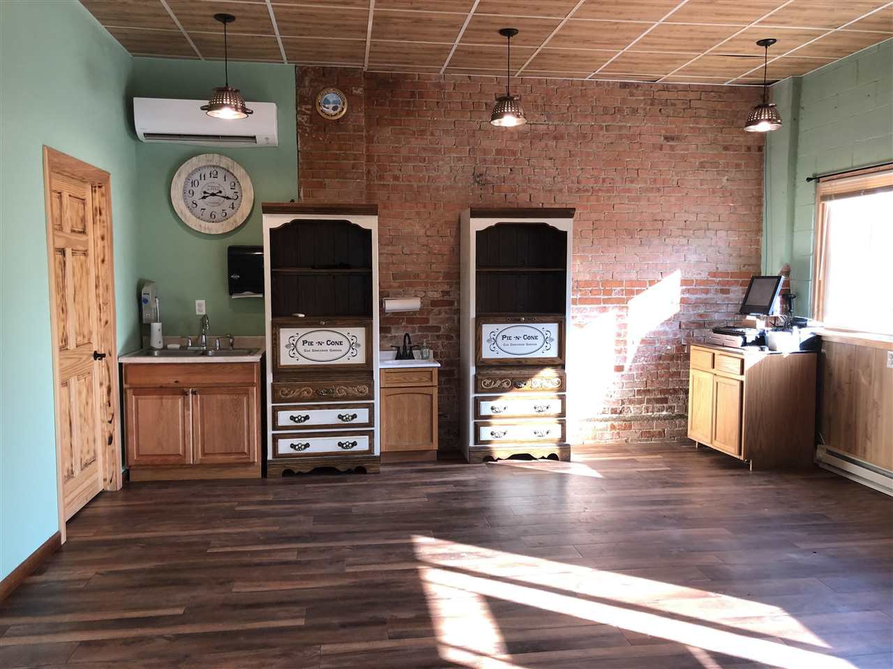 Retail Sawyer, North Dakota Tiny Commercial Spots