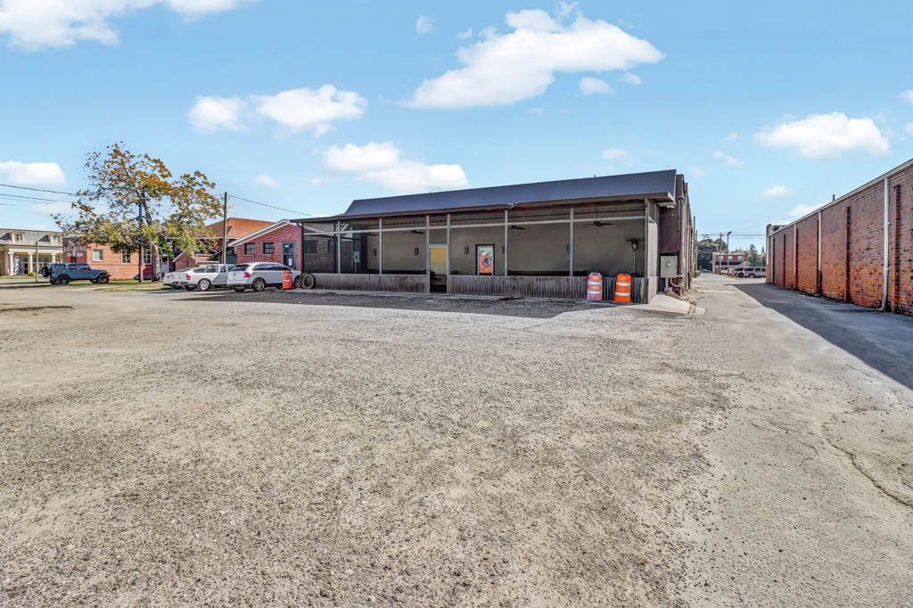 Restaurant Jesup, Tiny Commercial Spots