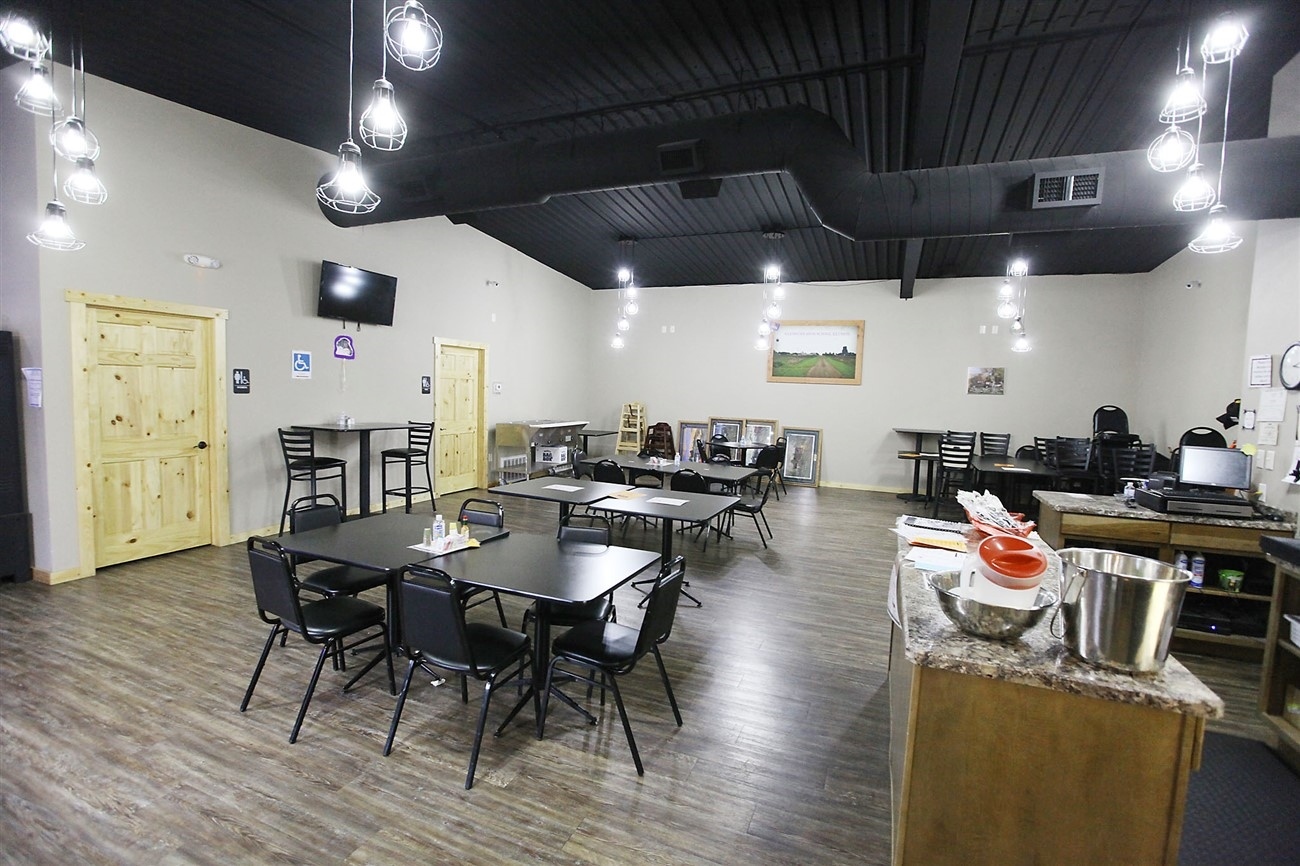 Restaurant Glenburn, North Dakota Tiny Commercial Spots