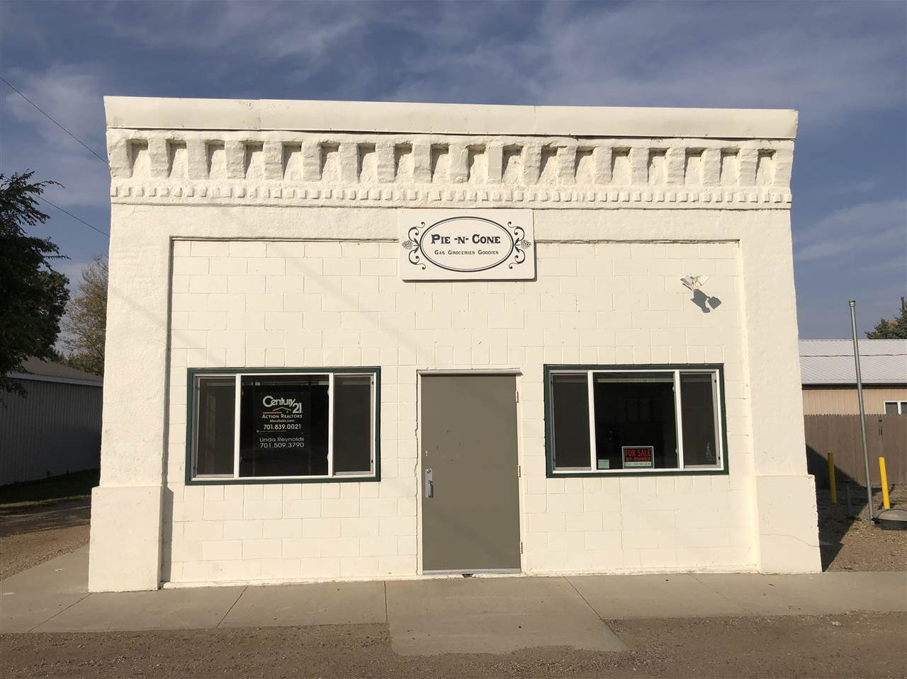 Retail Sawyer, North Dakota Tiny Commercial Spots