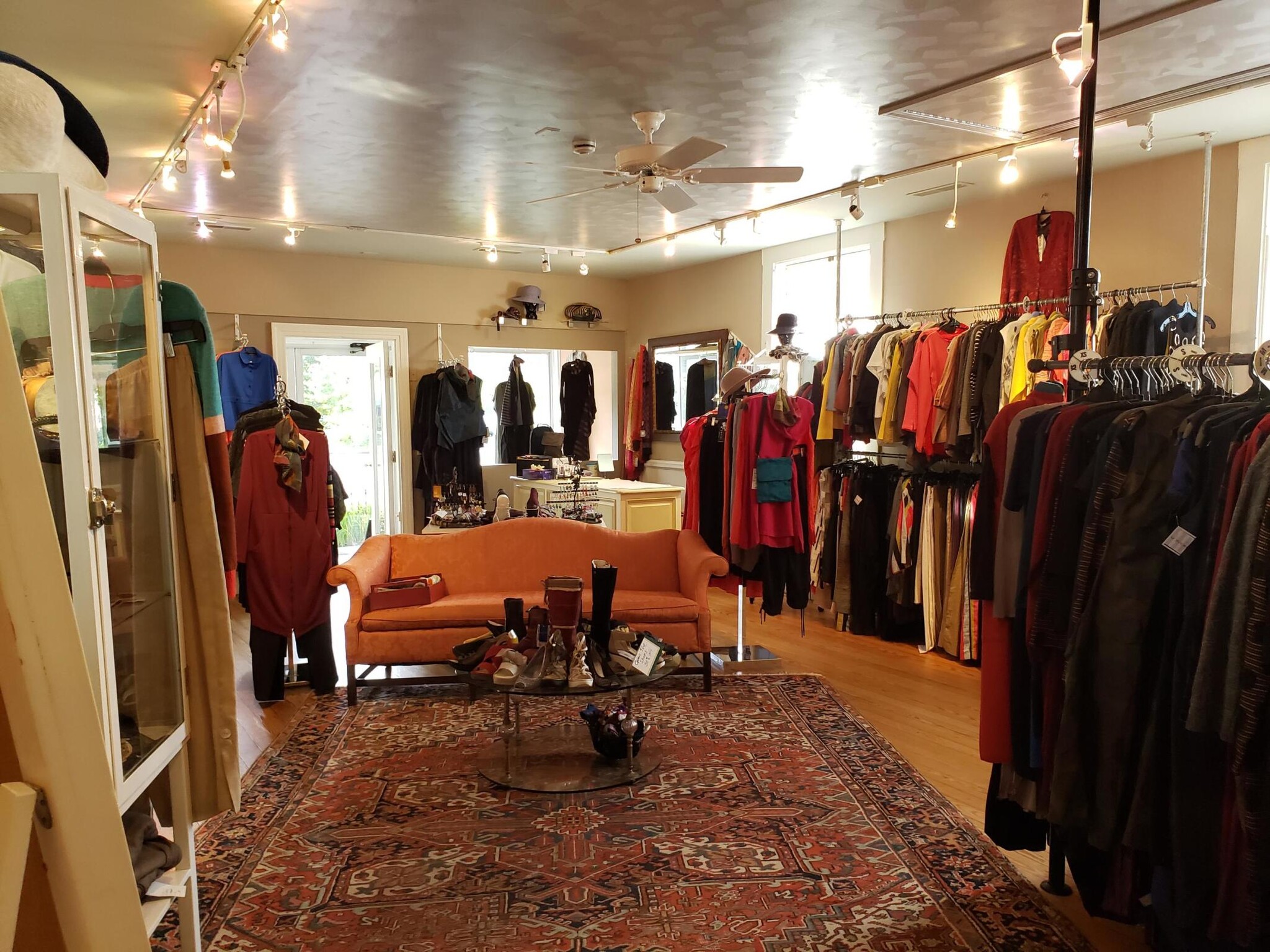 Retail Orleans, Massachusetts Tiny Commercial Spots