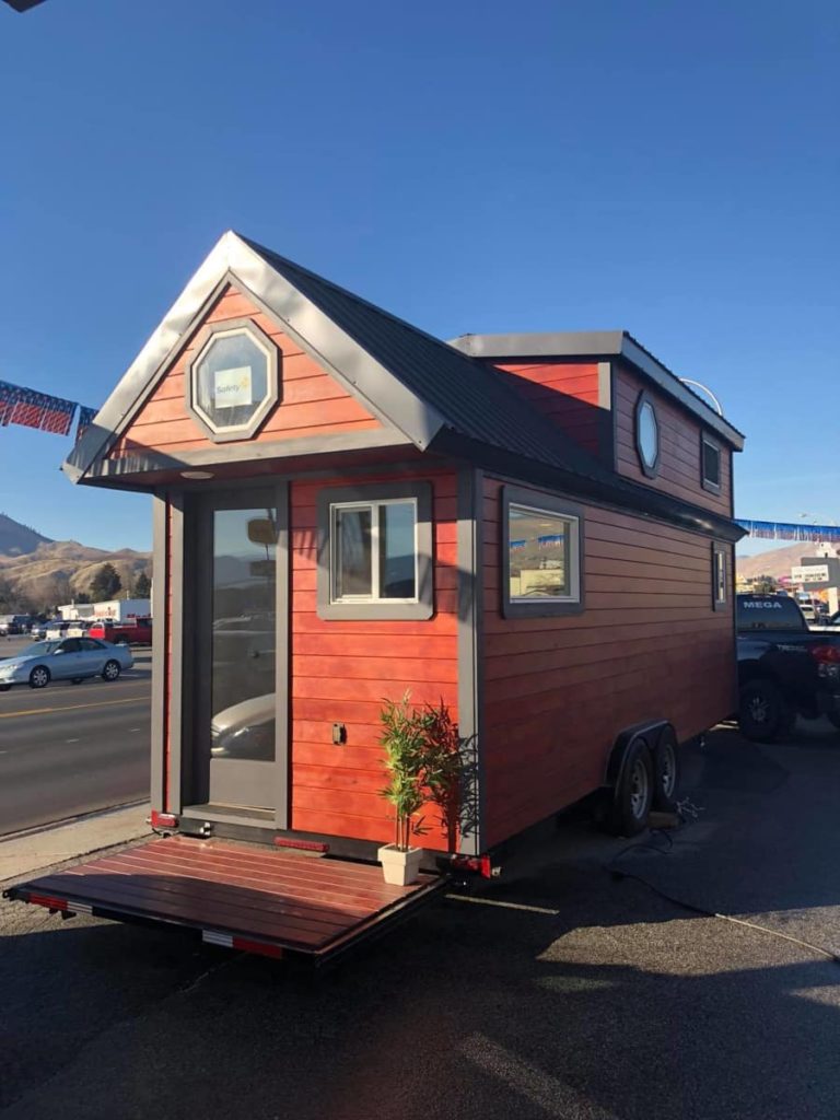 Pine Rescue, the 24ft Tiny House Crib for sale 40000