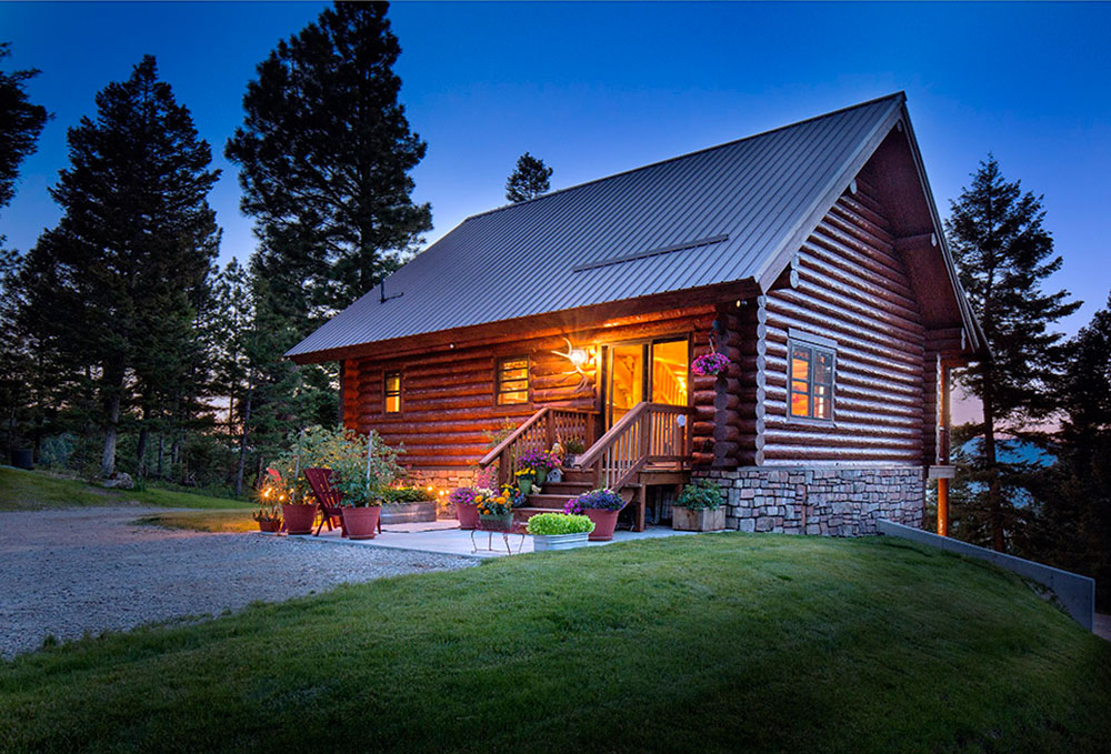A Perfectly Customized Cabin in Montana