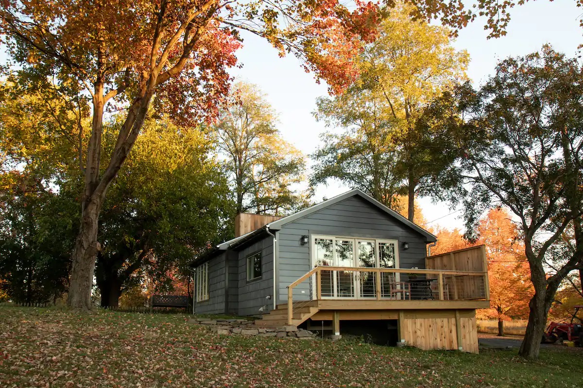 Germantown Cottage. Catskills Views