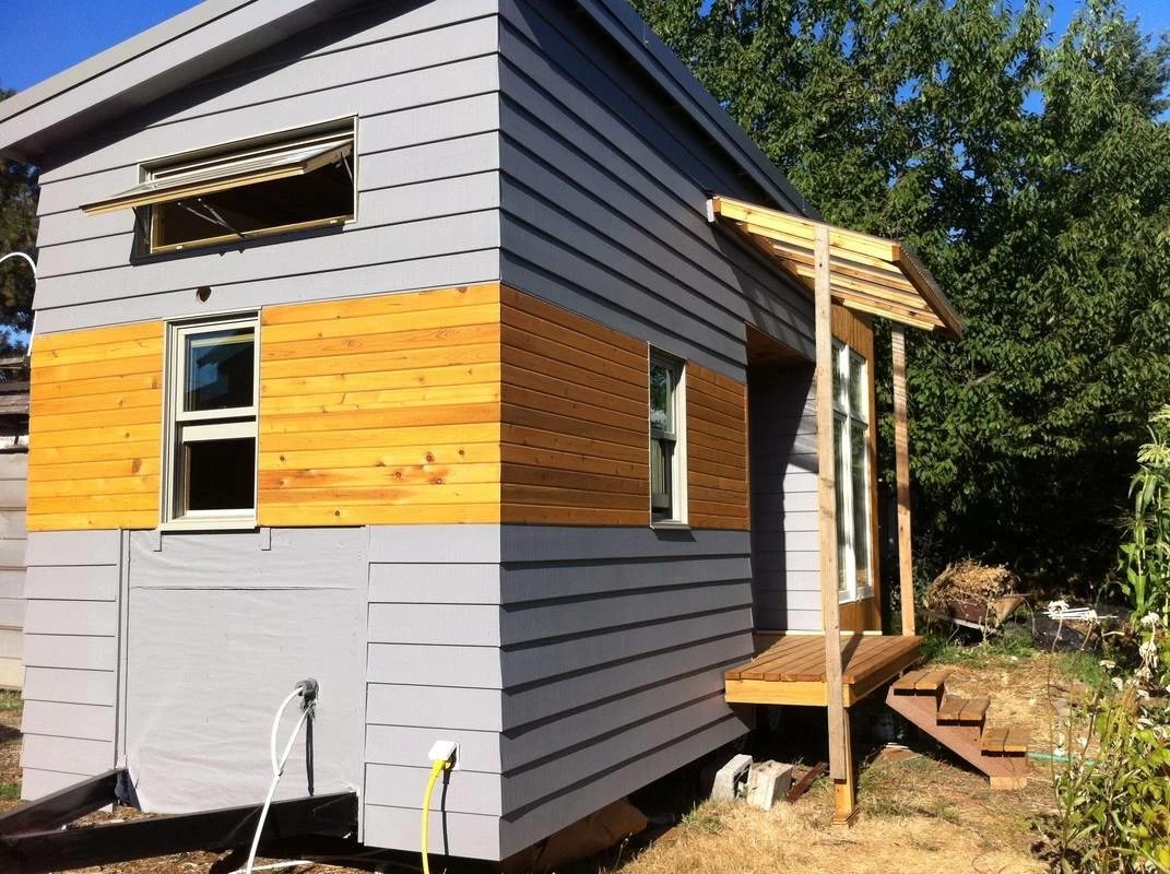 Warm And Inviting Rustic Tiny House You Can Rent