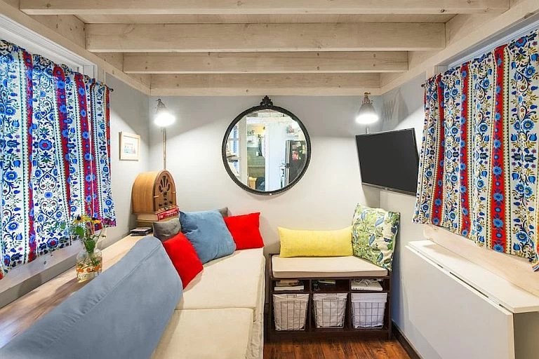 Little Lou is a simple but stylish THOW