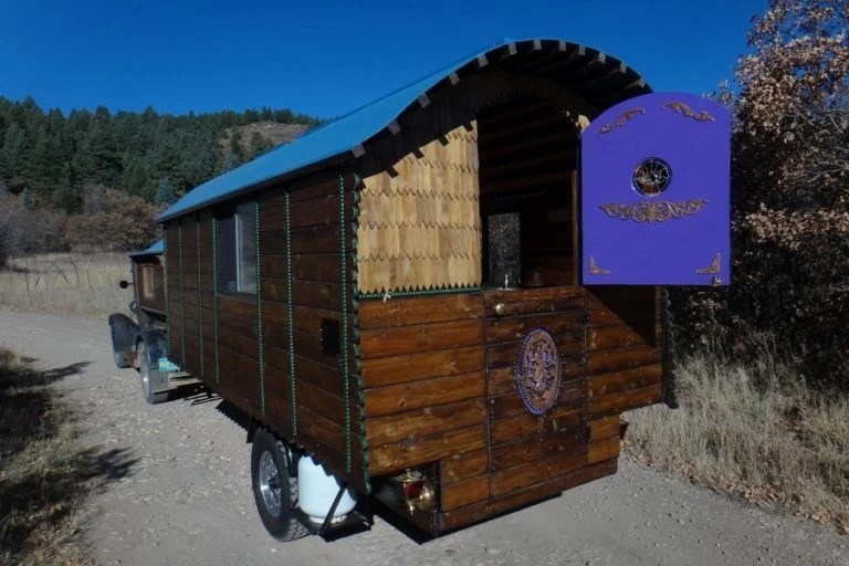 Beautiful minivardo, for sale & ready for movein