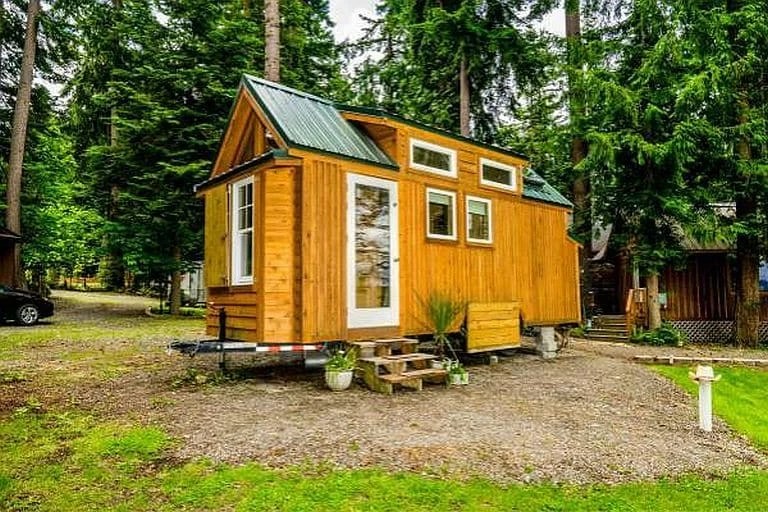 Rusty Galbreath’s premier tiny house
