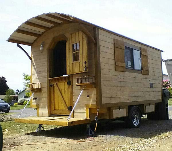 Tiny Rustic Cabin on Wheels Tiny House Pins