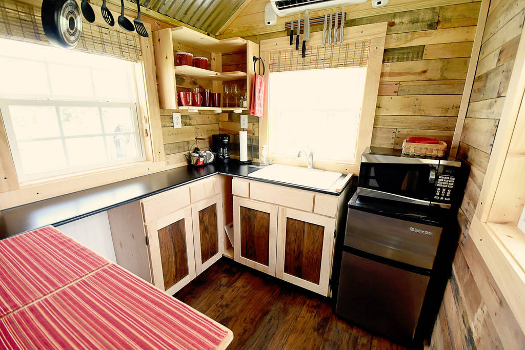Lone Star Tiny House Swoon
