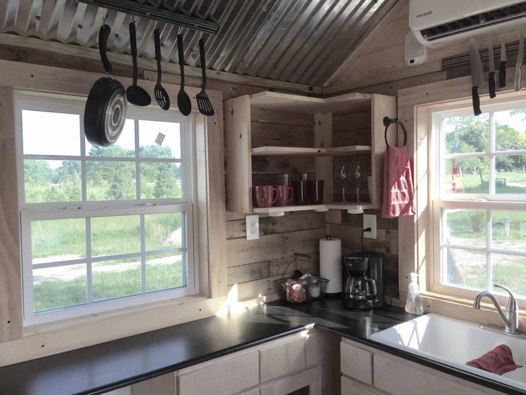 Lone Star Tiny House Swoon