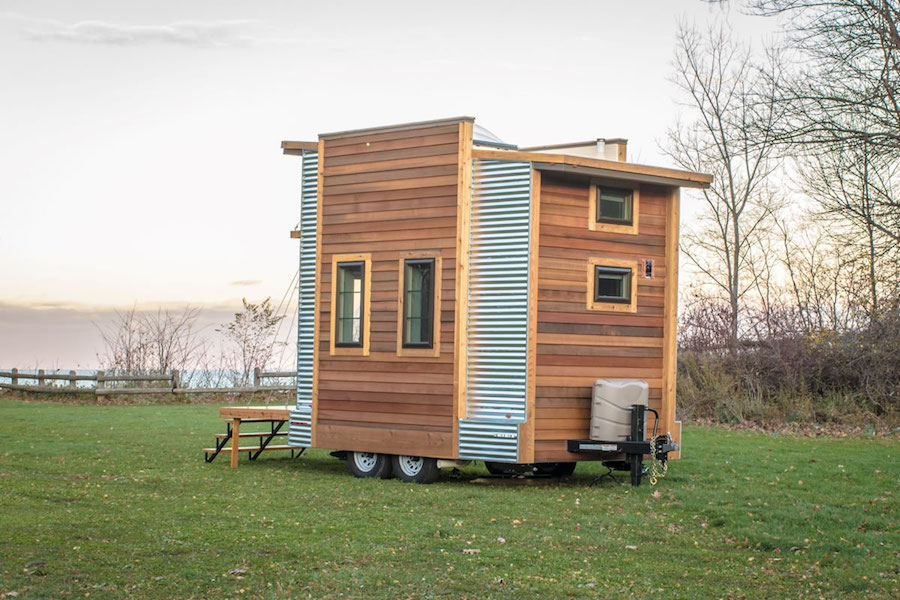 The Centipede – Tiny House Swoon
