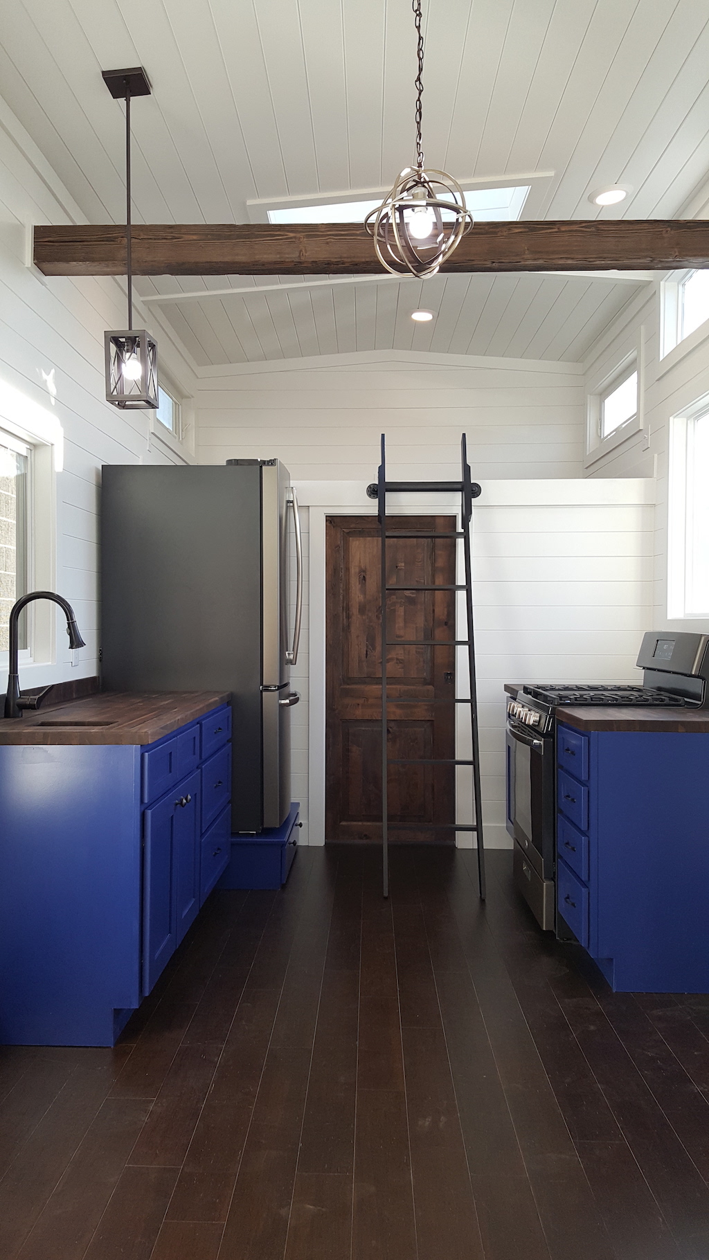 Cape Cod Tiny house Tiny House Swoon