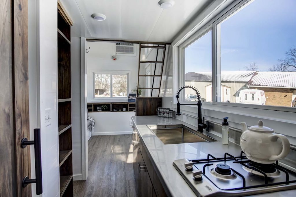 Cocoa Tiny House Swoon