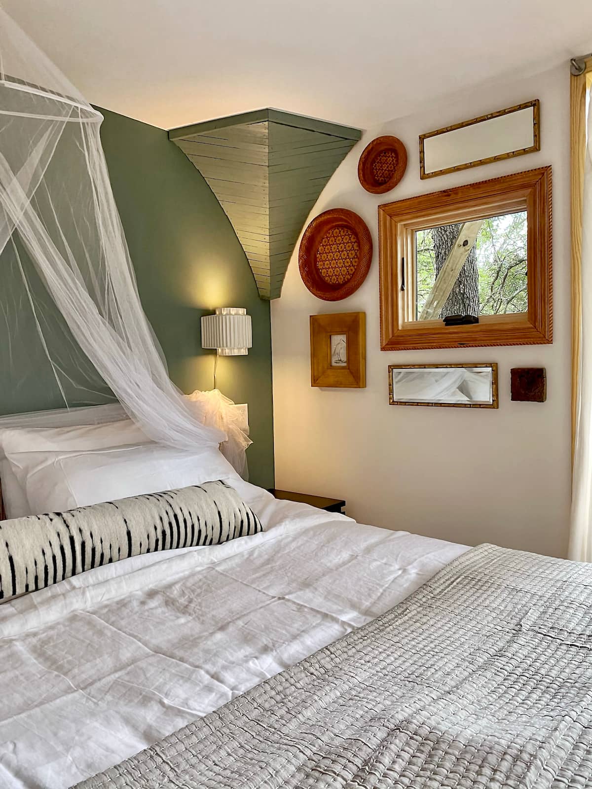 300 Sq. Ft. Leaf Treehouse at HoneyTree Farm