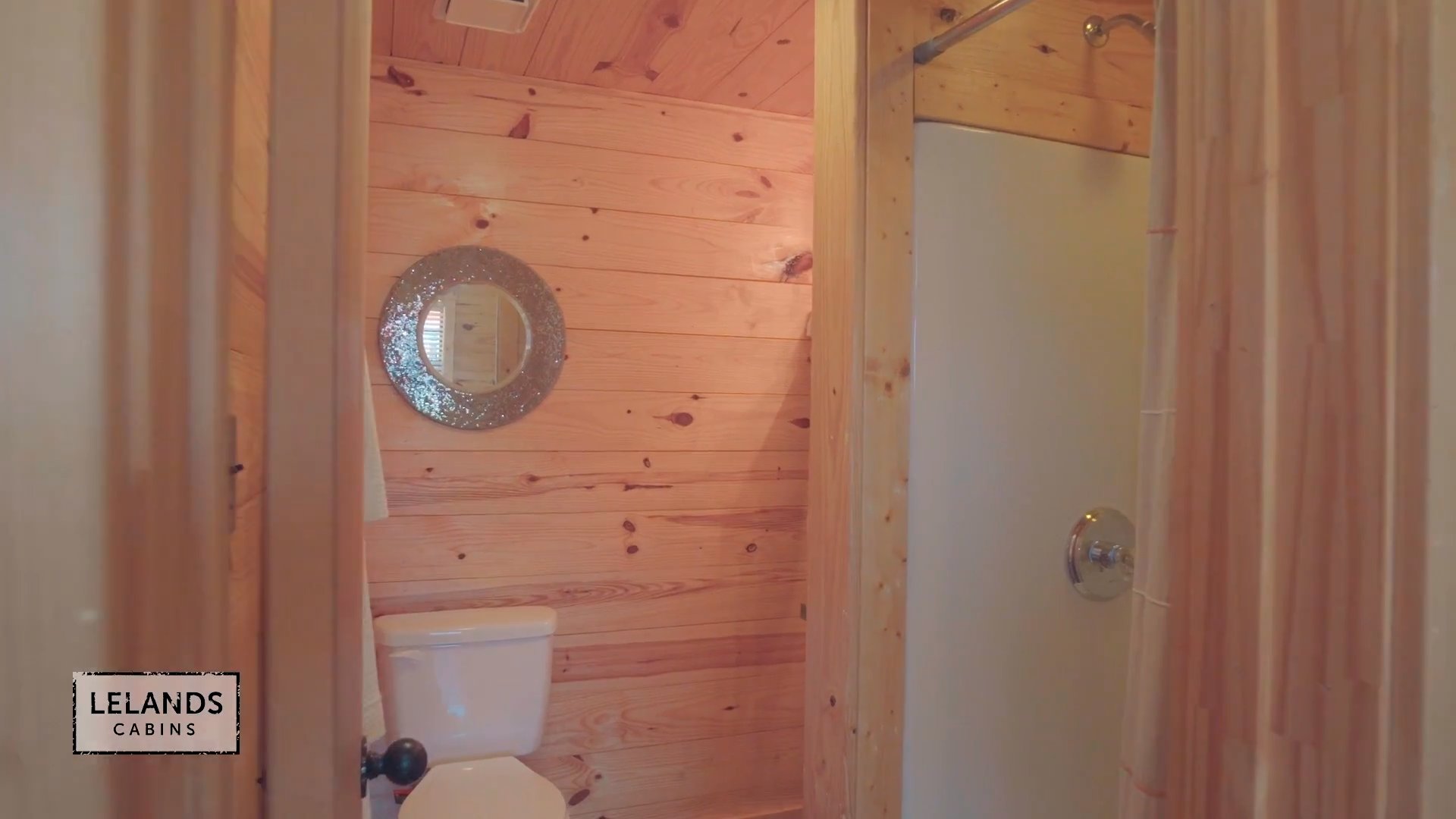 Rio Bravo Tiny House by Lelands Cabins