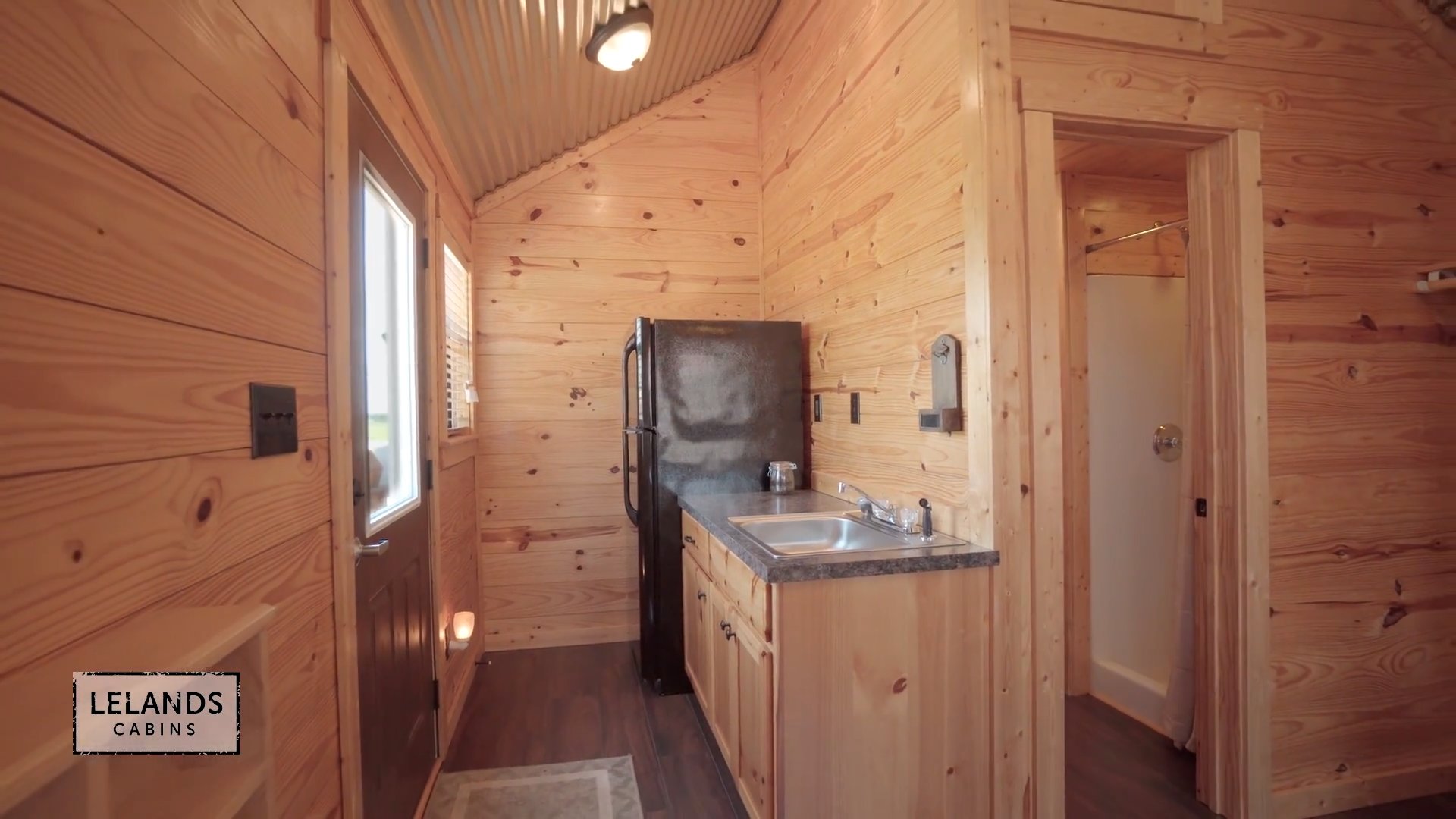 Rio Bravo Tiny House by Lelands Cabins