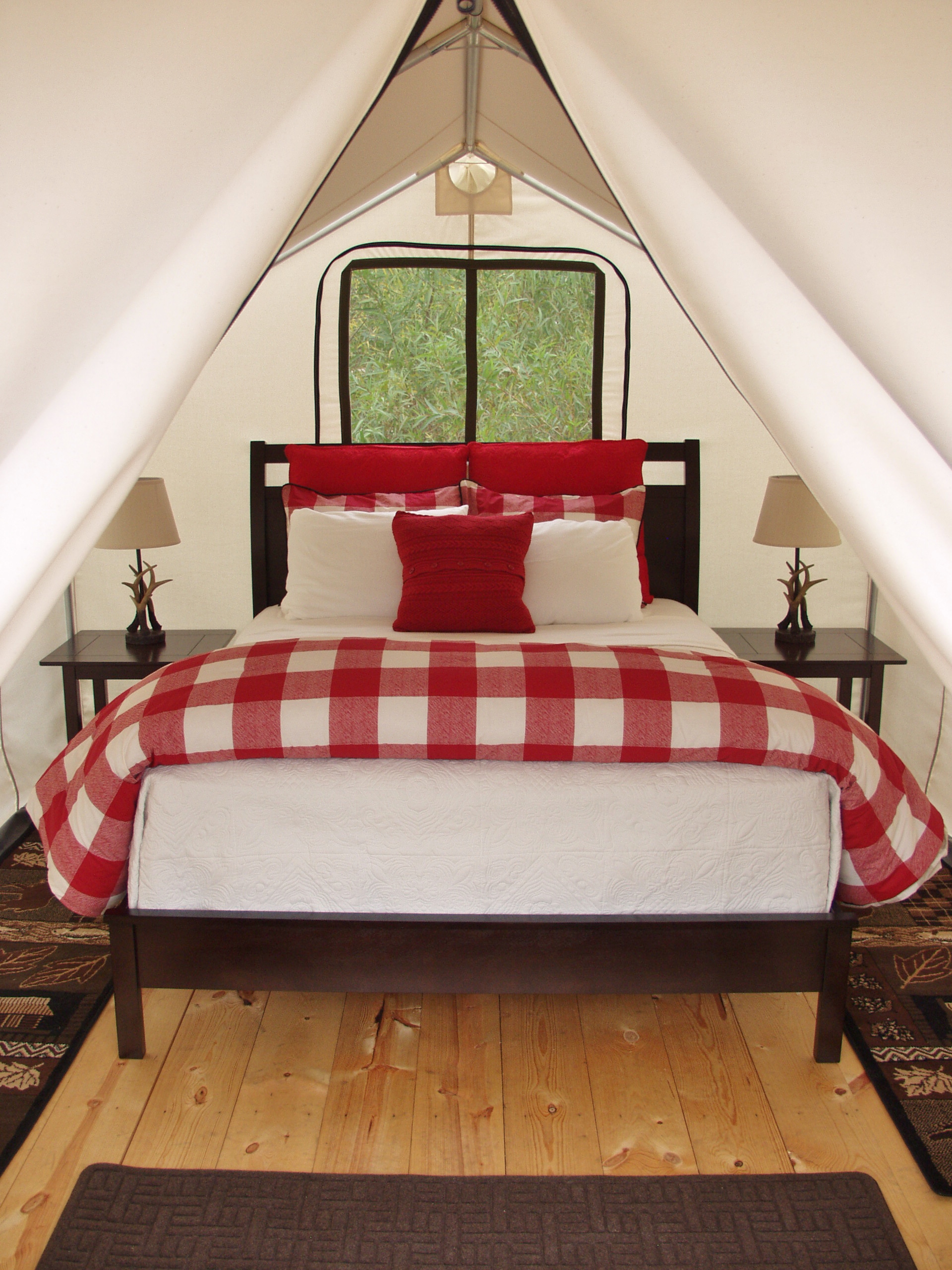 Luxury Camping Tents in St. Louis