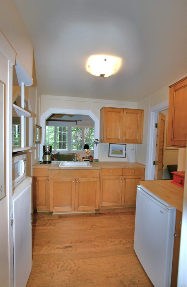 Little Hawaiianstyle Cabin in Monte Rio, California (For Sale)