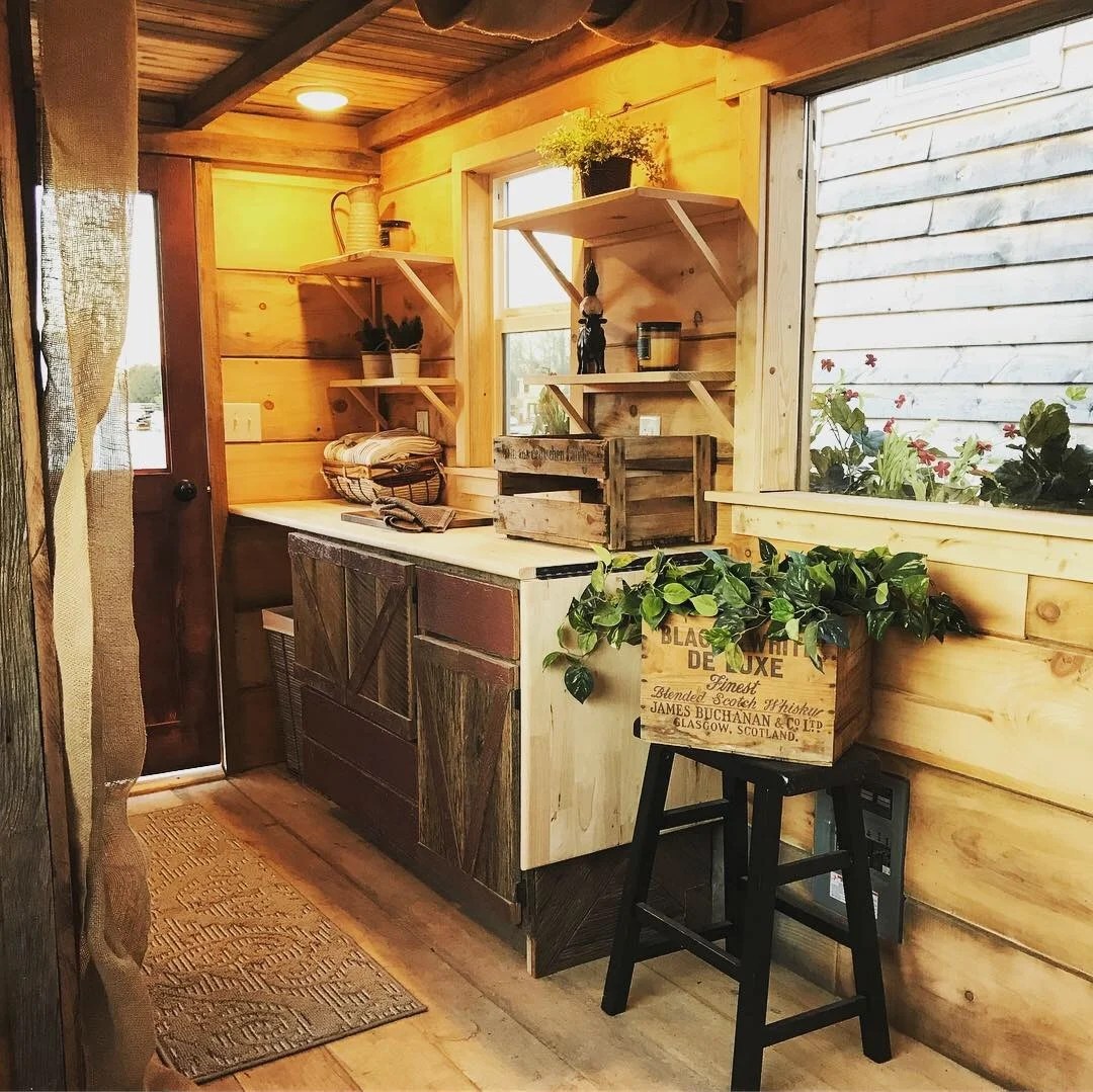 8x16 Tiny House That Starts At 25k