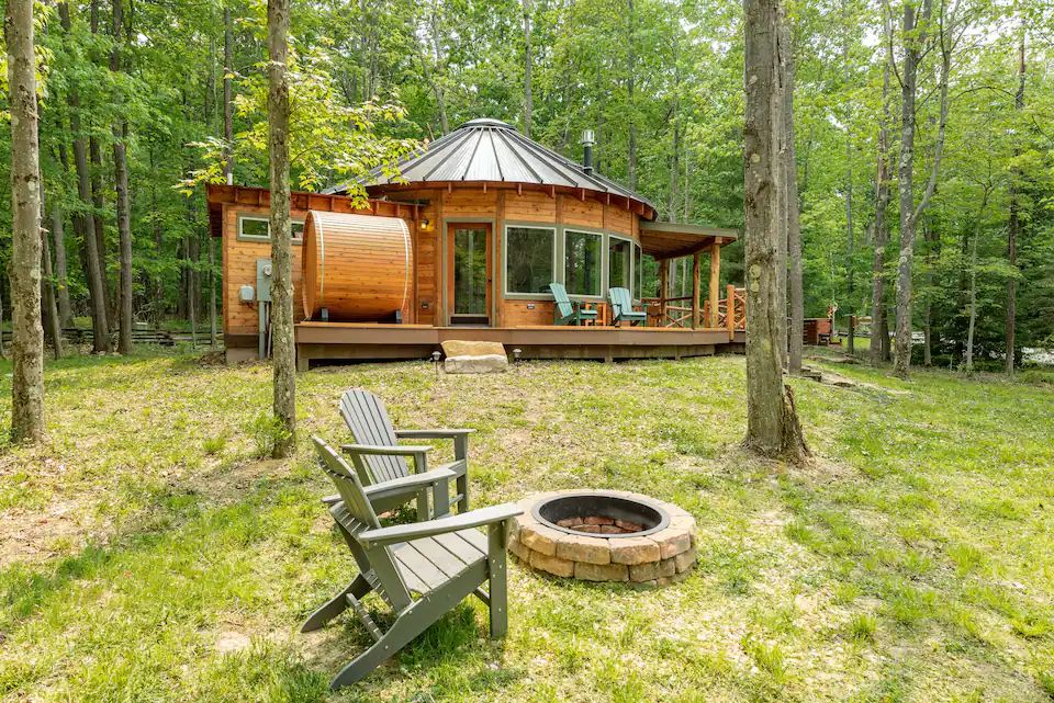 Yurt Cabin in the Woods