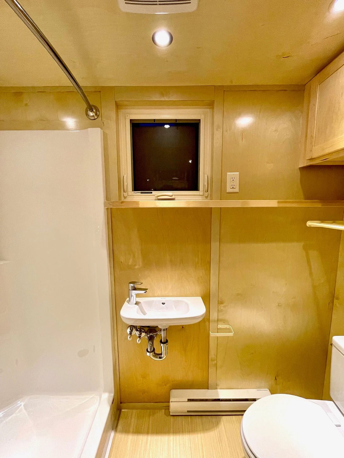 eVista Tiny House Available Now with 4,600 Discount!