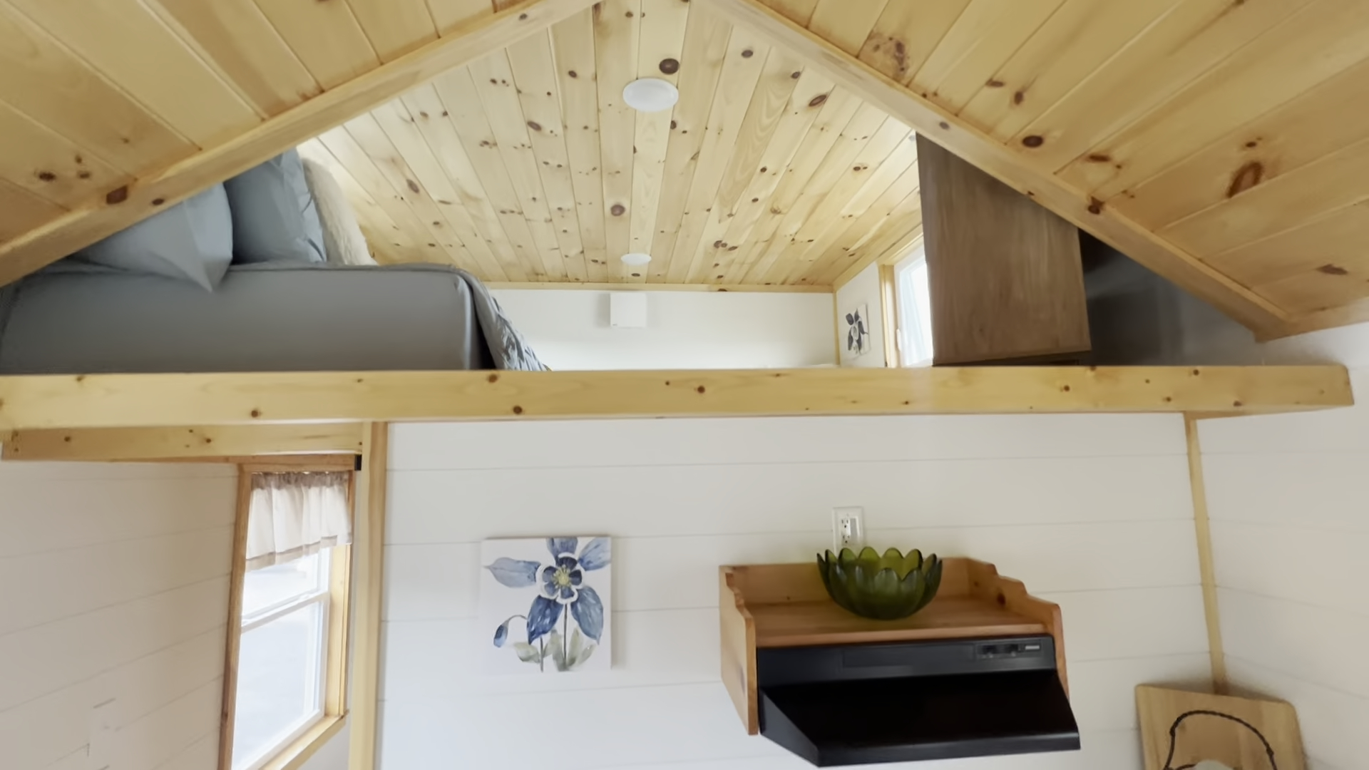 The Lexington Tiny House by Incredible Tiny Homes