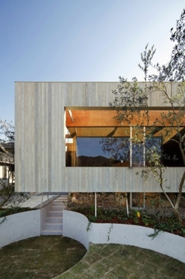 The Pit House Modern Small House in Japan