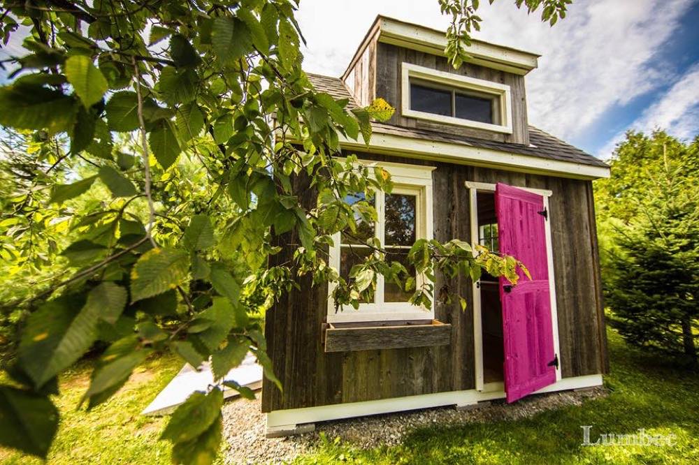 Lumbec Tiny Houses in Gatineau, Quebec