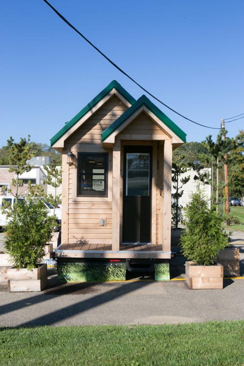Roving by 84 Lumber Tiny Living
