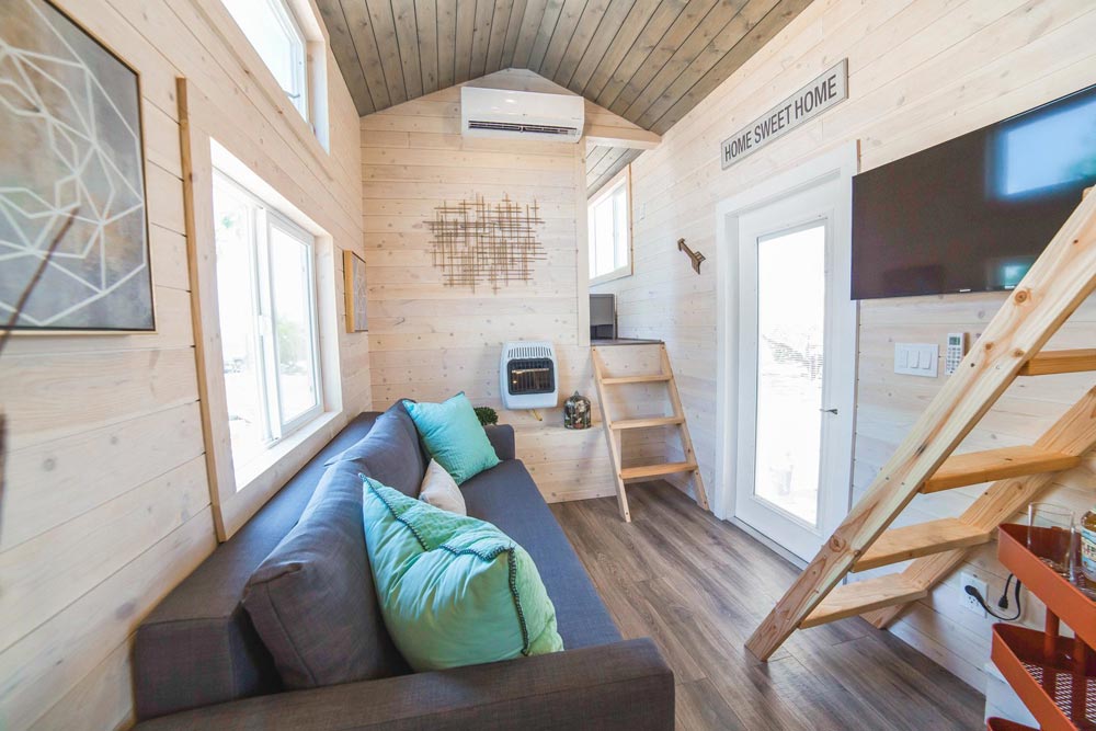 Bunkhouse by Uncharted Tiny Homes Tiny Living