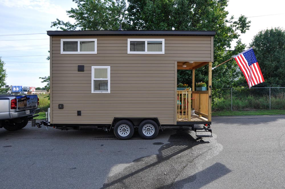 Harbor by Tiny House Building Company Tiny Living