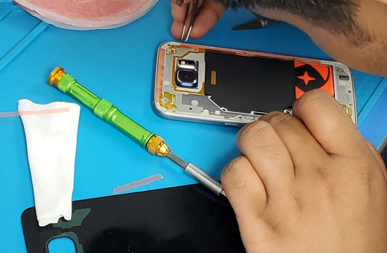 Electronic Gadget Repair Iphone, Ipad & Laptop Screen Repair in East