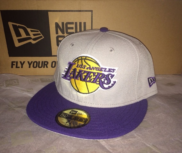 New Era 59FIFTY LA Los Angeles Lakers Size 7 1/8 NBA Basketball Cap