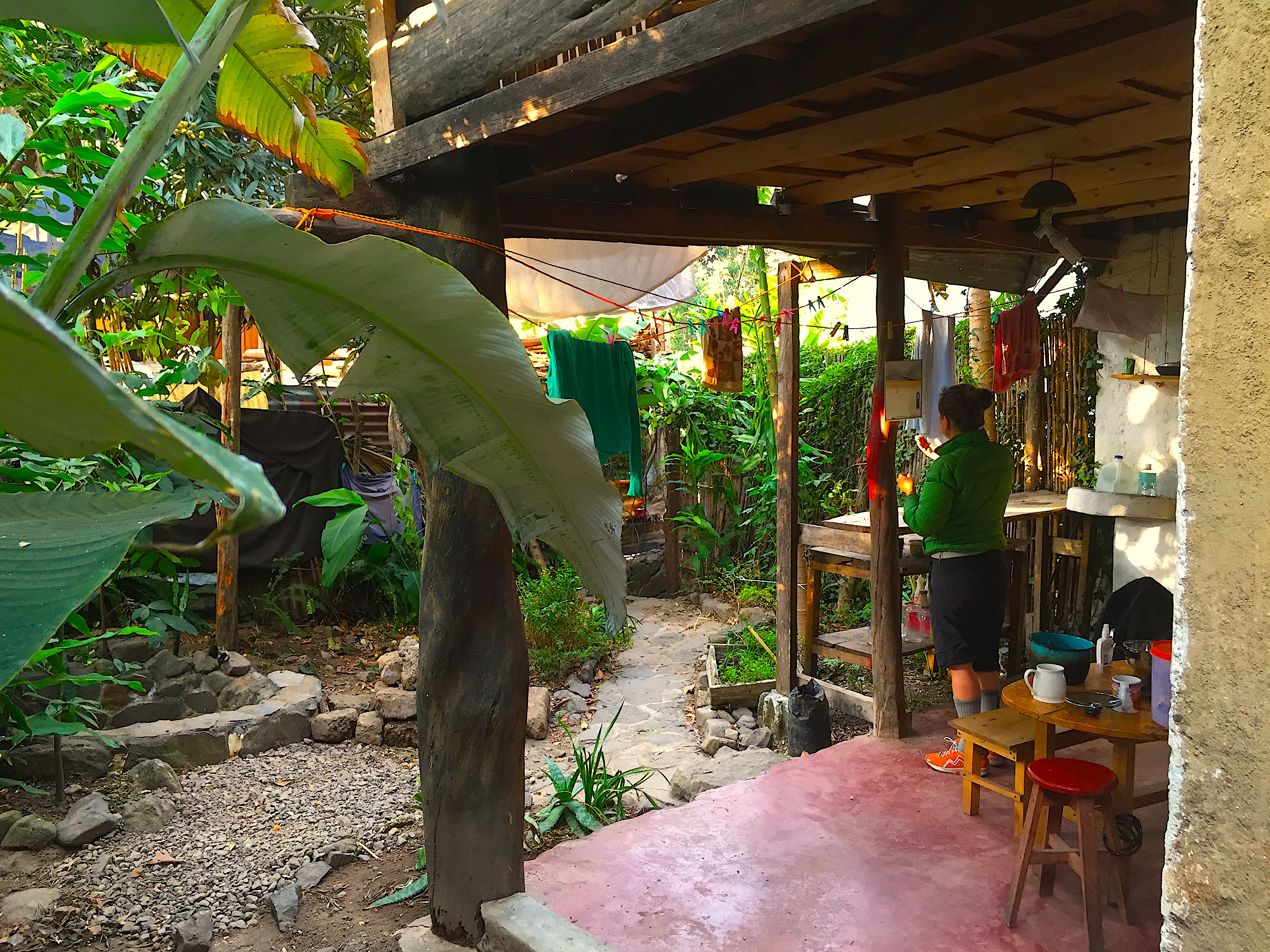 Tiny Wild House + Garden! Tiny Wild House in San Marcos La Laguna!