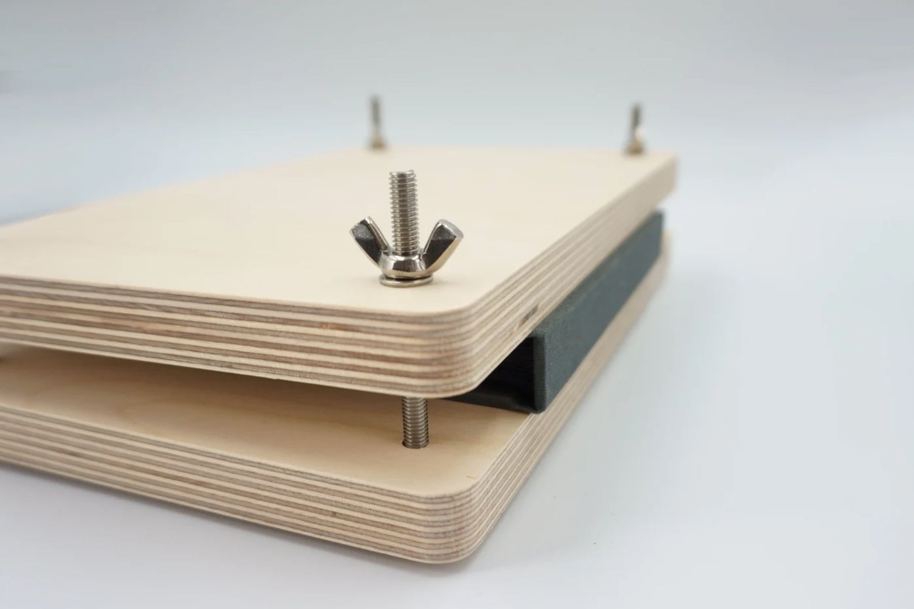 The best bookbinding presses you can buy in 2023