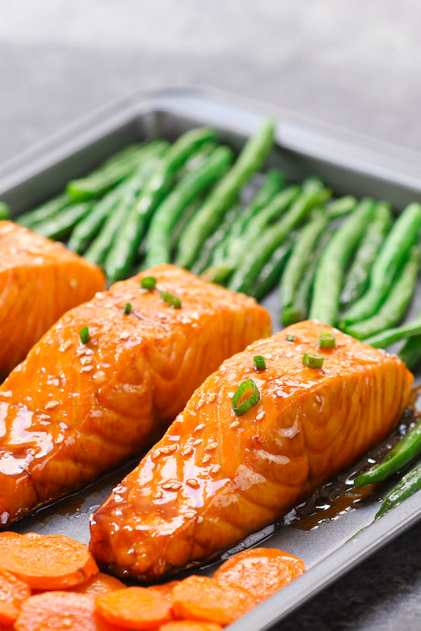 Baked Teriyaki Salmon with Green Beans and Carrots TipBuzz