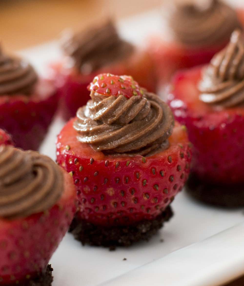 Chocolate Cheesecake Stuffed Strawberries Recipe (with Video) TipBuzz