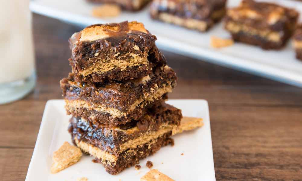 Gooey S'more Brownies Recipe (with Video) TipBuzz