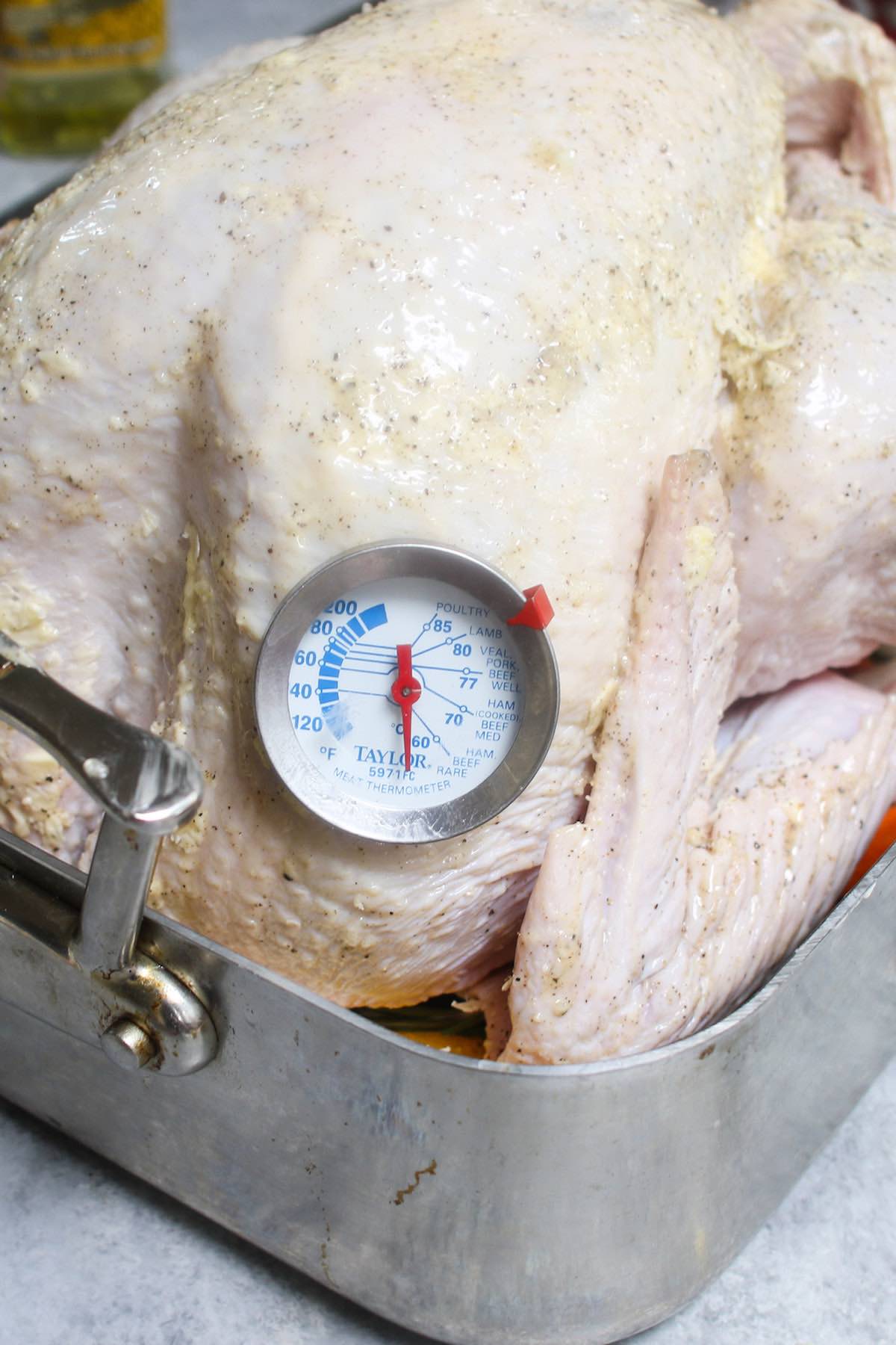 How Long to Cook A Turkey {Cooking Temperature and Sizes} TipBuzz