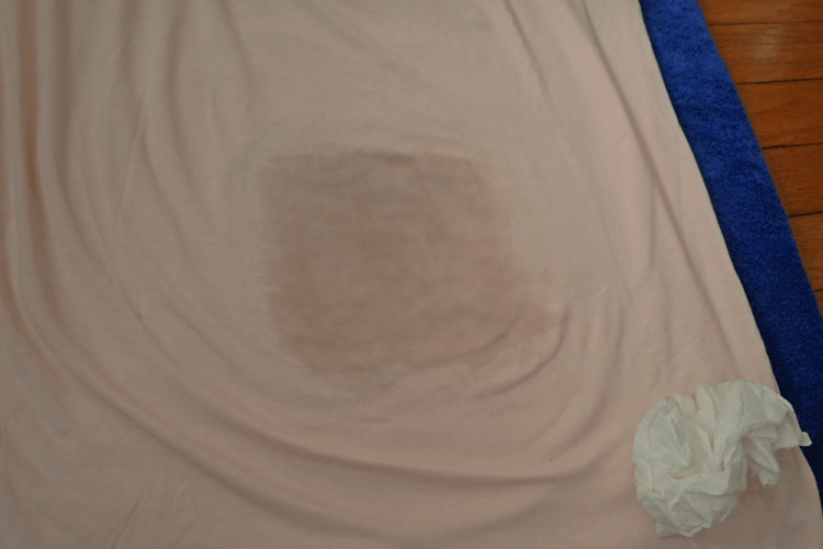 How to Remove Oil Stains from Clothing