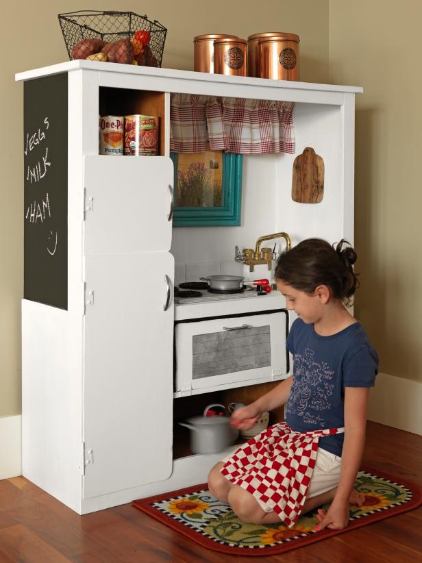 16 DIY Play Kitchen Ideas [tutorials] Tip Junkie