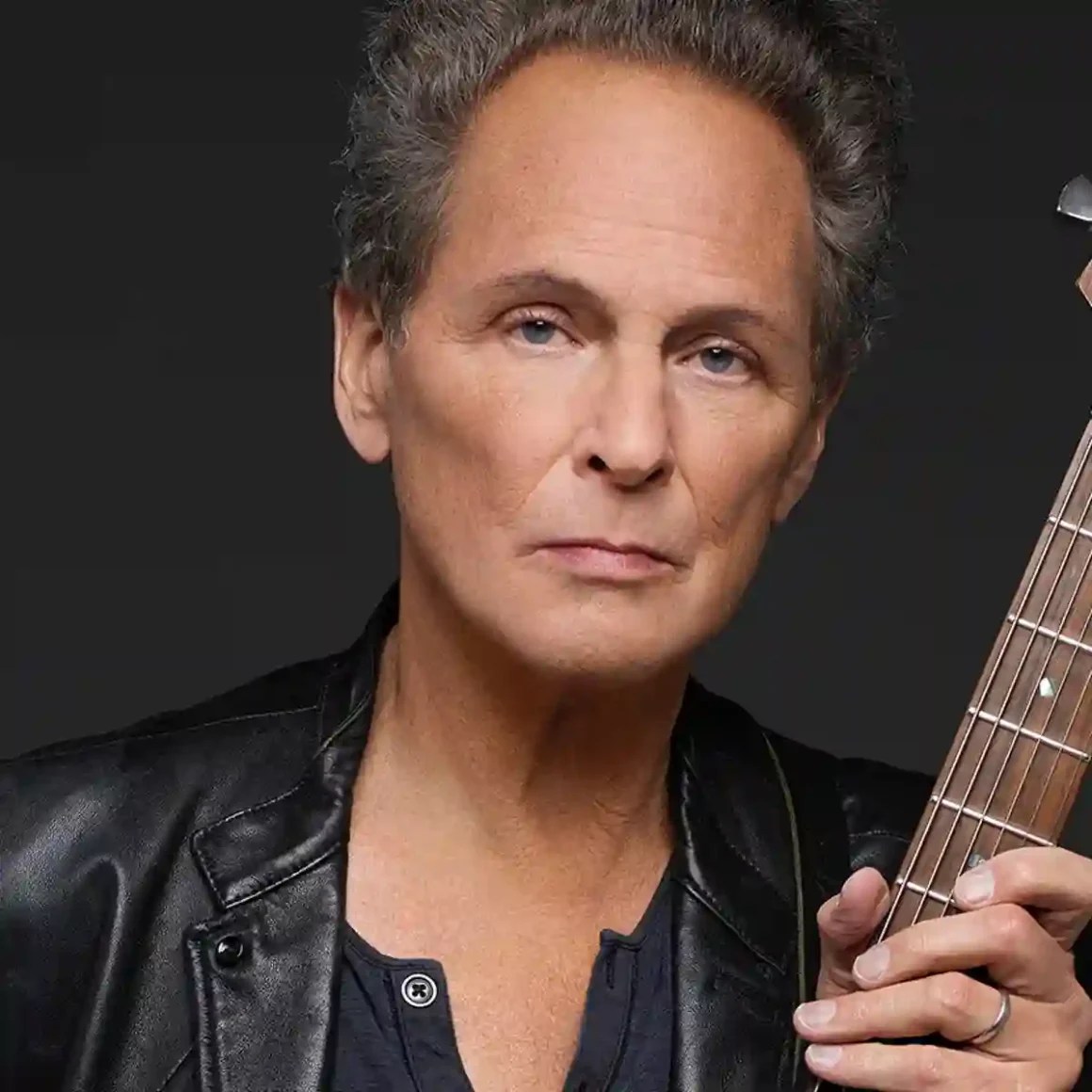 Lindsey Buckingham on album that captures their “darkest period”