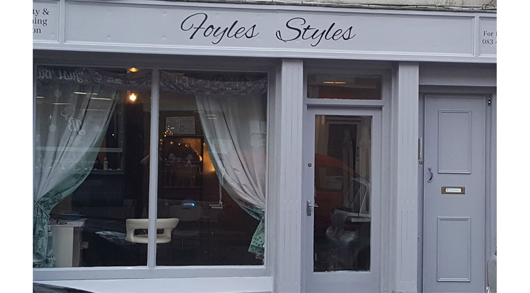 Foyles Styles Salon Main St. Carrick On Suir Tipp FM