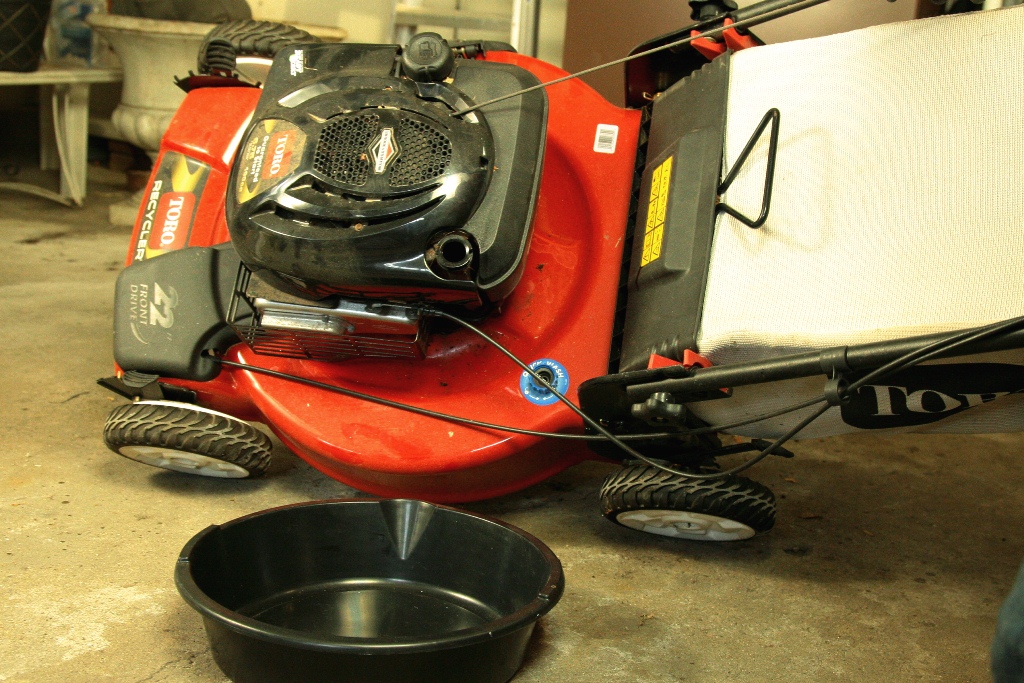 How to Change Oil in Your Lawn Mower | ACE Tips & Advice