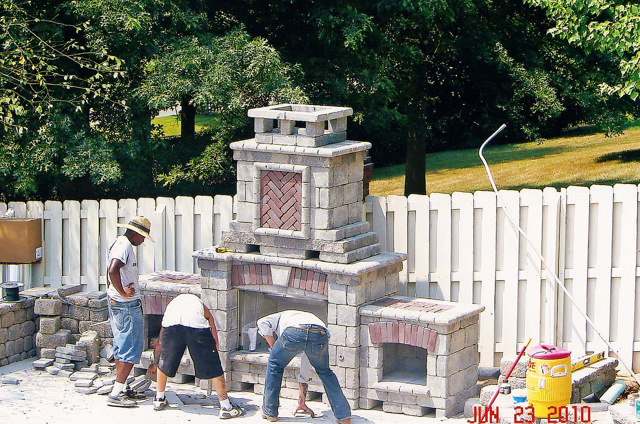 Top poolside landscaping trends Tipton Pools Knoxville